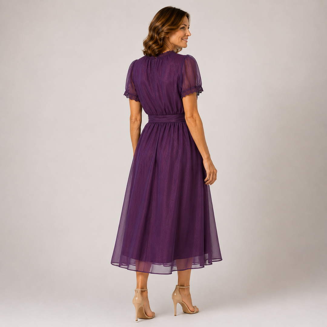 Flavia | Maxi Dress with Teardrop Neckline and Lace Trim