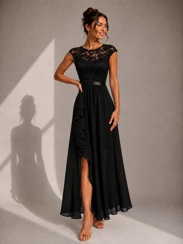 Justyna | A-Line Maxi Dress with Ruffles and Lace