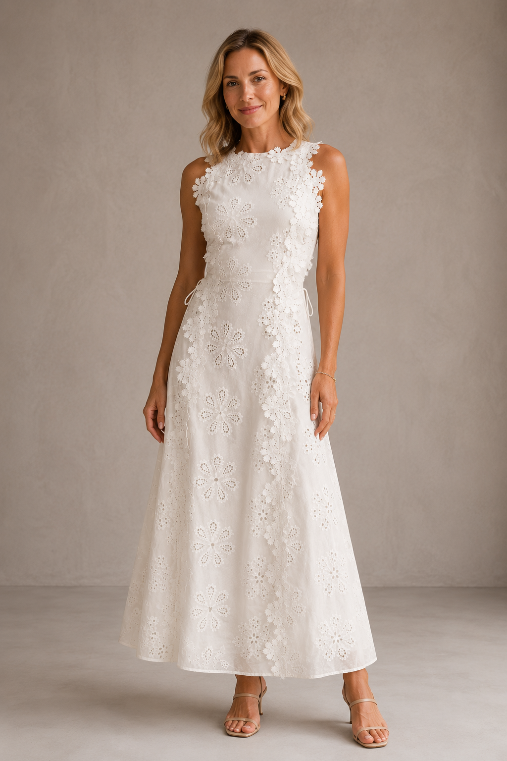Della | Elegant Embroidered Maxi Dress
