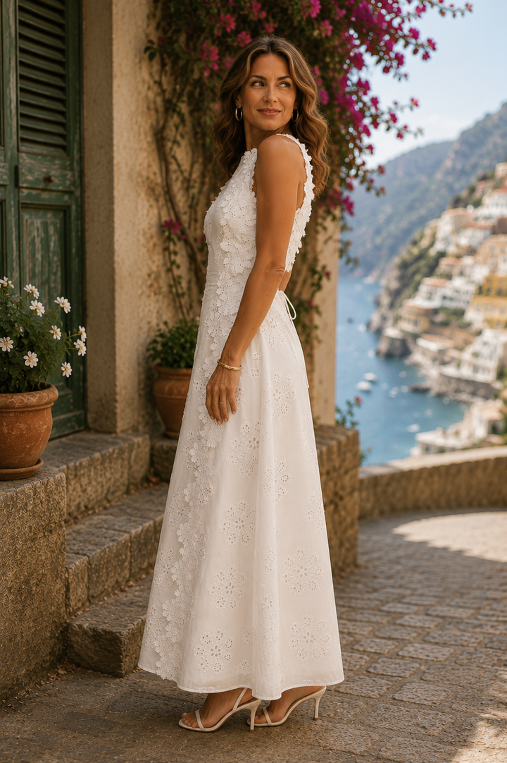 Della | Elegant Embroidered Maxi Dress