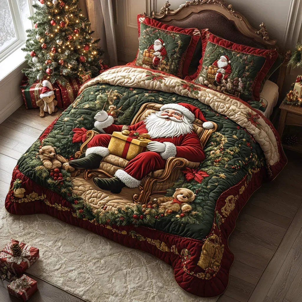 Santa's Christmas | 3-Piece Quilted Bedding Set