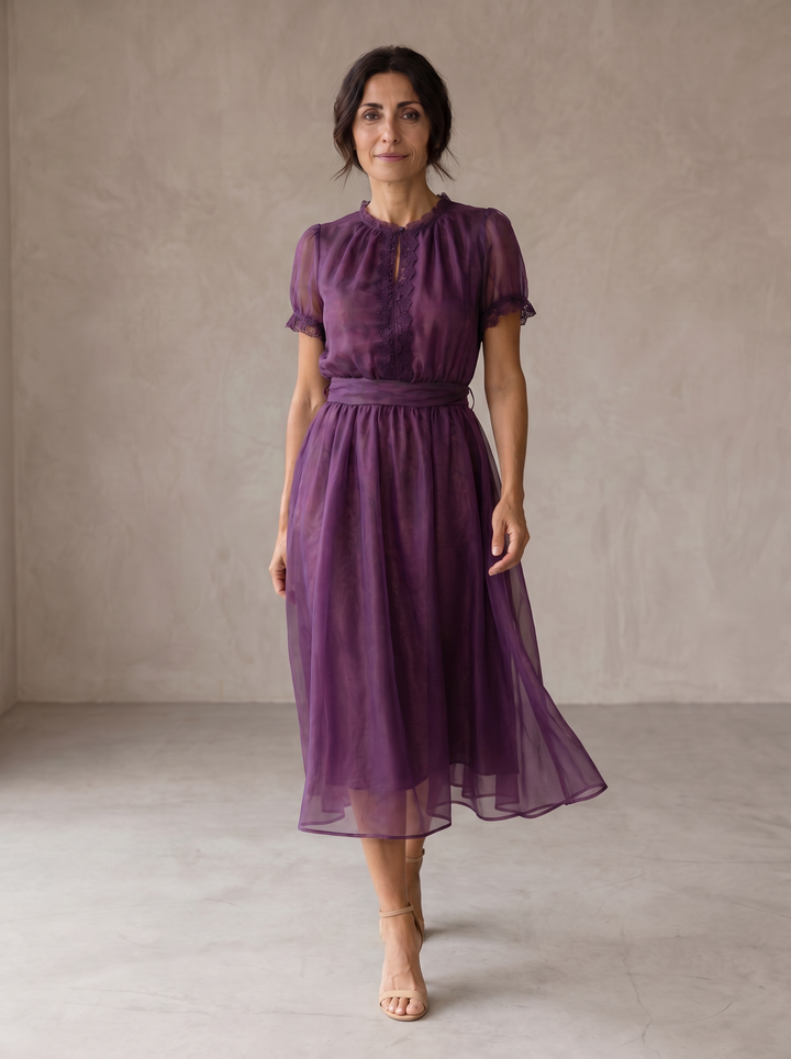Flavia | Maxi Dress with Teardrop Neckline and Lace Trim